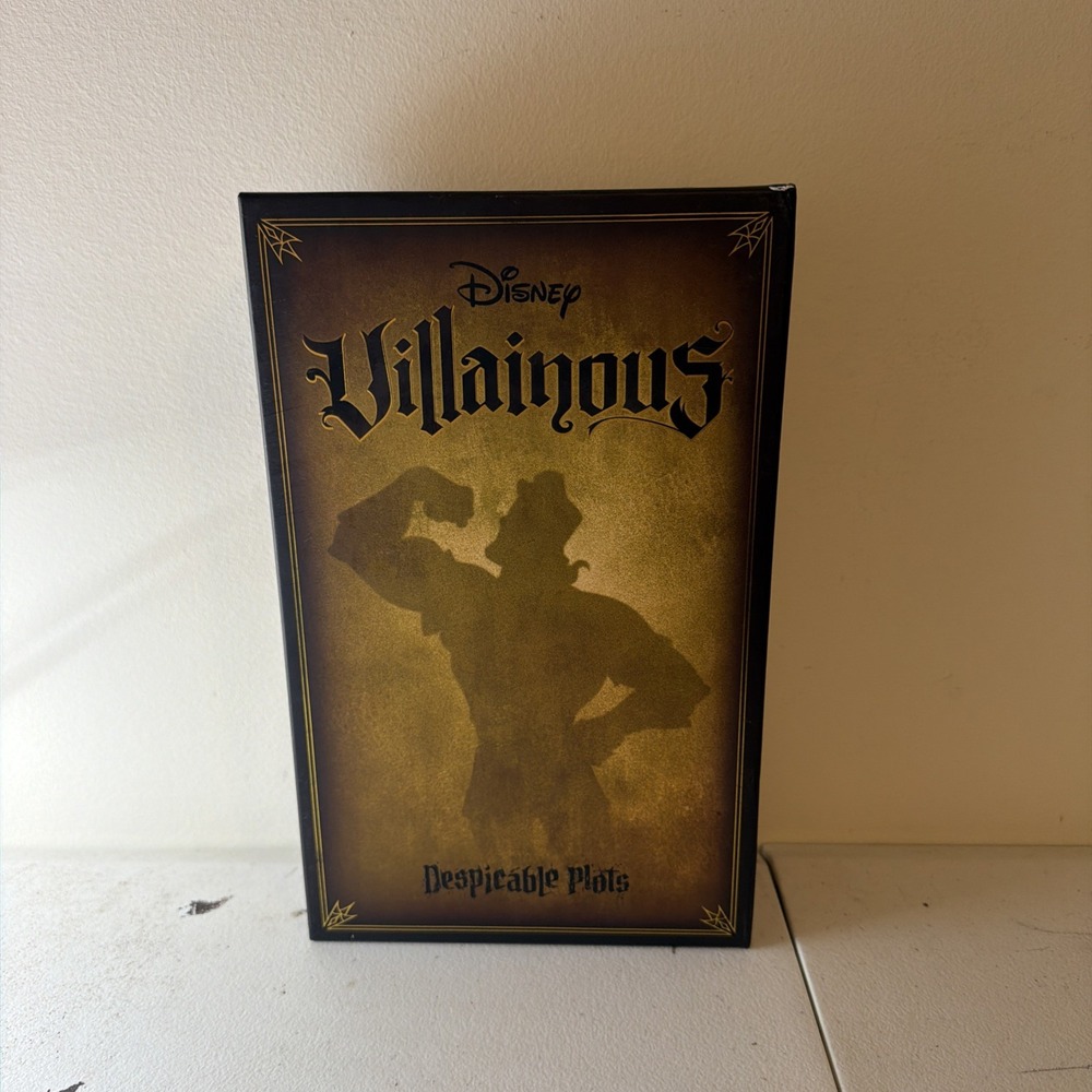 Disney Villainous Despicable Plots Board Game Ravensburger Gaston Lady Tremaine